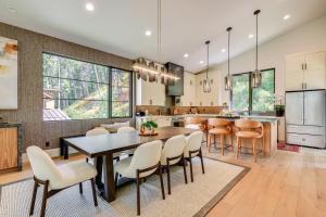 Luxury Alpine Home with Hot Tub 1 Mi to Sun Valley!