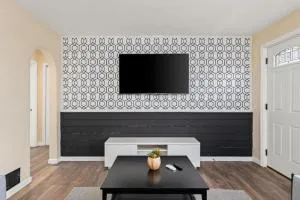 Notre Maison - charming 3BD close to DT Peoria - Canton