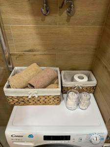 Studio on a residential complex French Quarter 2