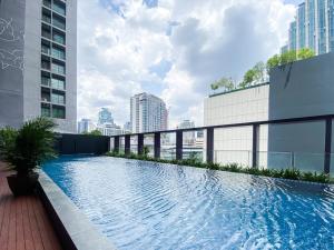 Deluxe Suite 1BR Ultra Fast WiFi BTS Thong Lor