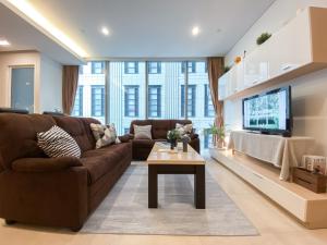 Extravagant Apt 65 sqm 1BR - Ultra Fast Wifi - Silom