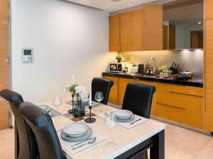 Transquil Residents 65 SQM - Ultra Fast Wifi - Silom