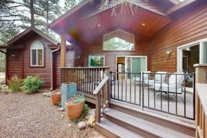 Torreon Cozy Cabin - Decks - BBQ - 4 Bedroom - Sleeps 8