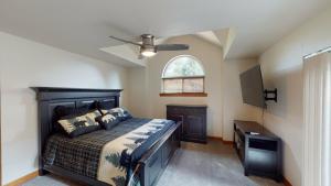 Torreon Cozy Cabin - Decks - BBQ - 4 Bedroom - Sleeps 8