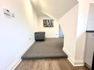 Stylish Modern, Private Apartment,15 Mins To Central London - 埃尔斯特里