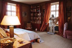 Villas Magnifique Chateau d-Hemevez au coeur de la presqu-ile du Cotentin : photos des chambres