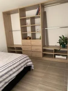 Habitación en casa - Calderón Tejada