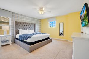 Large Themed Pool Home at Windsor at Westside