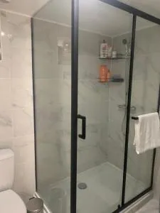 Appartement - Saint Julien Les Rosiers