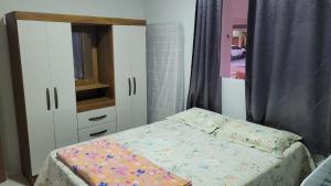 Casa espaçosa churrasqueira Wi-Fi há 2km do centro