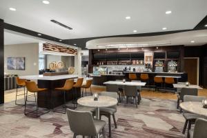 Courtyard by Marriott Omaha Bellevue at Beardmore Event Center