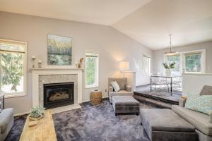 Sudden Valley Home about 1 Block to Lake Whatcom!