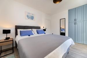 Apartments with parking spaces Baska, Krk - 19538