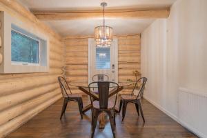 The Chetana Ridge Cabin