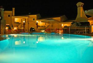 Mediterranean Blue hotel, 
Kavos, Greece.
The photo picture quality can be
variable. We apologize if the
quality is of an unacceptable
level.