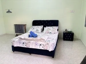 MamaDa Roomstay - Kampung Raja