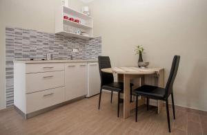 Apartments with parking space Rovinj - 23505