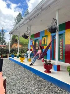 Casa Colores - Piedra El Peñol