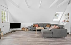 Stunning Home In Harboøre With Wifi