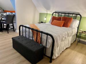 Twist of Orange by TWU