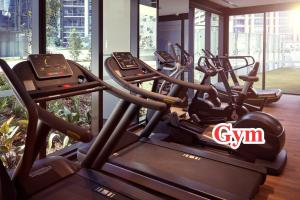 Luxury 1BR in Brisbane City River Firework View