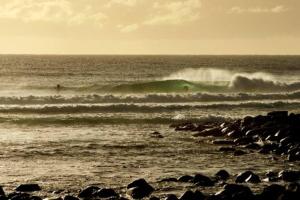 Mahana! Burleigh 70s Style 2Bed Apartment