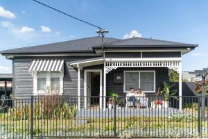 Maggies The Little Black Cottage - Hunter Valley