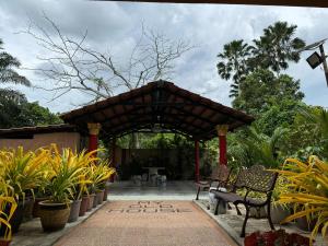 Myoldhouse