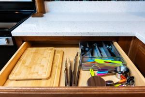 Spacious 4BR w Game Room - 15 min to Seaworld