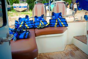 Daily sharing boat to komodo