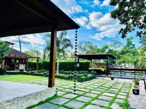 Río Privado Villa Jarabacoa con Picuzzi