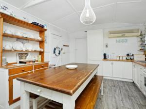 52 Albatross Ave Chiton - No Linen Included