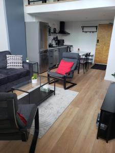 New York Style Loft in Downtown Vancouver-Ideal for World Cup 2026, Sleeps 4