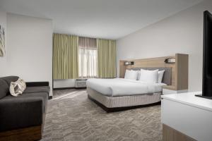 King Studio with Sofa Bed room in SpringHill Suites Boston Peabody