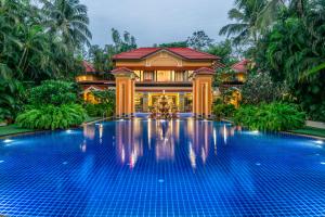 Mayfair Lagoon