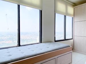 Simply Look Studio at Pollux Chadstone Apartment By Travelio