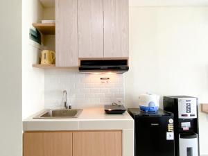 Simply Look Studio at Pollux Chadstone Apartment By Travelio