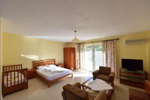 Limnionas Bay Village Hotel