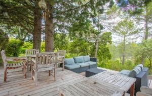 Maisons de vacances Stunning Home In Taradeau With Kitchen : photos des chambres