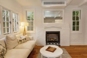 3Al Heart of Little Cove