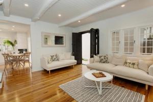 3Al Heart of Little Cove