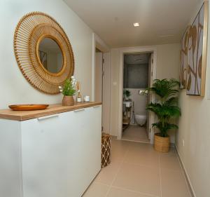 Top-Floor Corner Seaview Haven