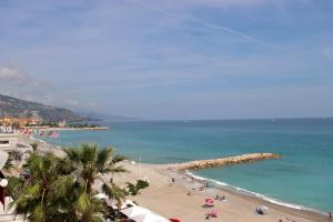 2 pièces plein Centre, Terrasse, Parking