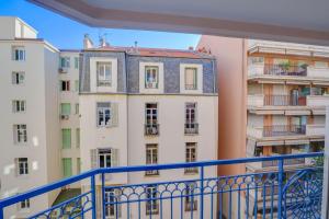 2 pièces plein Centre, Terrasse, Parking