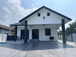 Villa Huda - Kampong Kijing