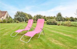 Maisons de vacances 3 Bedroom Stunning Home In Equemauville : photos des chambres