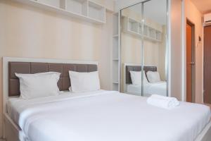 Good Deal and Cozy Stay Studio Room Tifolia Apartment By Travelio