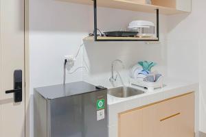 Cozy and Well Designed 2BR Tokyo Riverside PIK 2 Apartment By Travelio