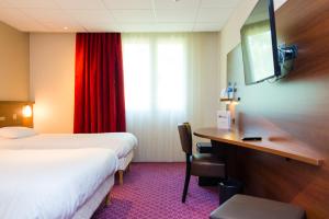Hotels Brit Hotel Nantes Vigneux - L'Atlantel : Chambre Standard