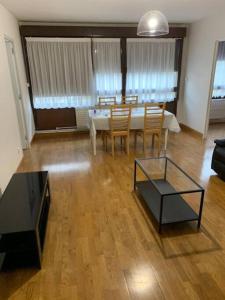 Appartements Reims centre-ville -au1er etage avec 2 chambres - 6 personnes : photos des chambres